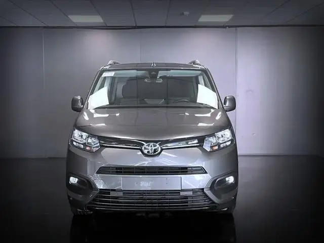 Photo 1 : Toyota Proace 2021 Essence