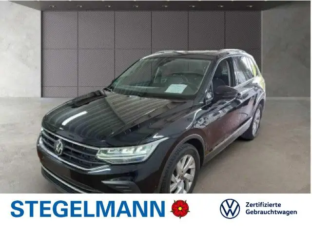 Photo 1 : Volkswagen Tiguan 2021 Essence