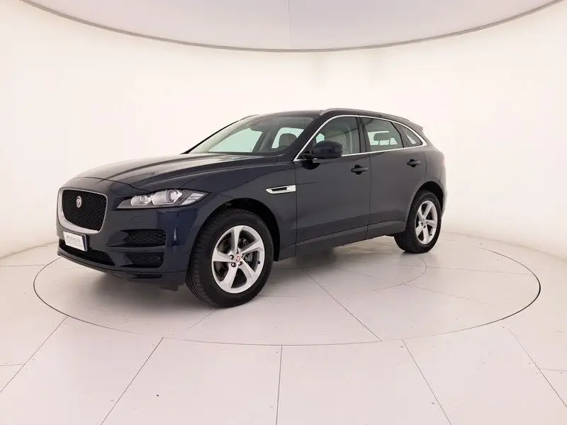 Photo 1 : Jaguar F-pace 2020 Autres