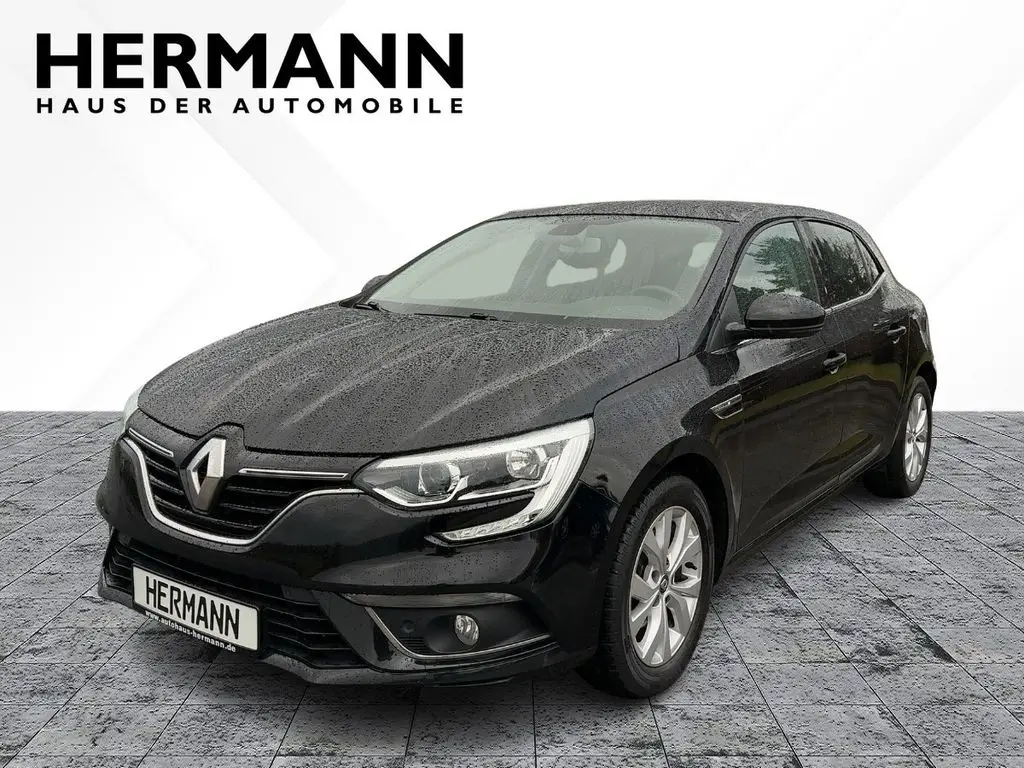 Photo 1 : Renault Megane 2018 Petrol