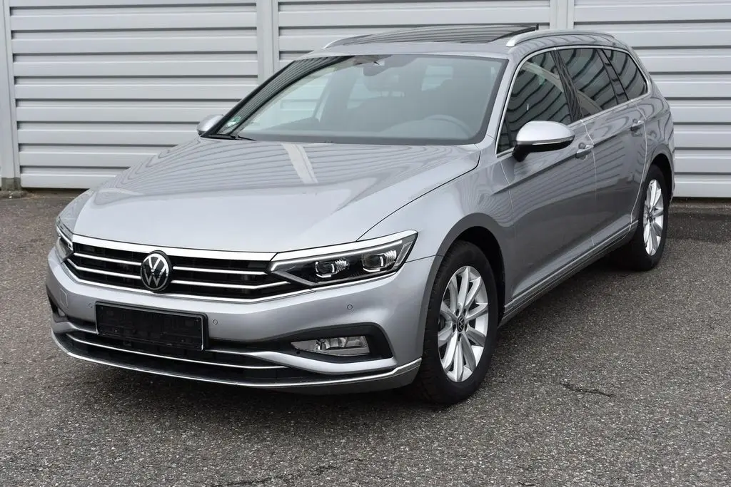 Photo 1 : Volkswagen Passat 2023 Diesel