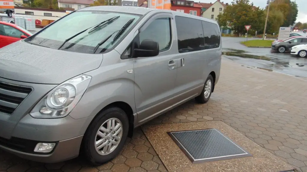 Photo 1 : Hyundai H-1 2016 Diesel