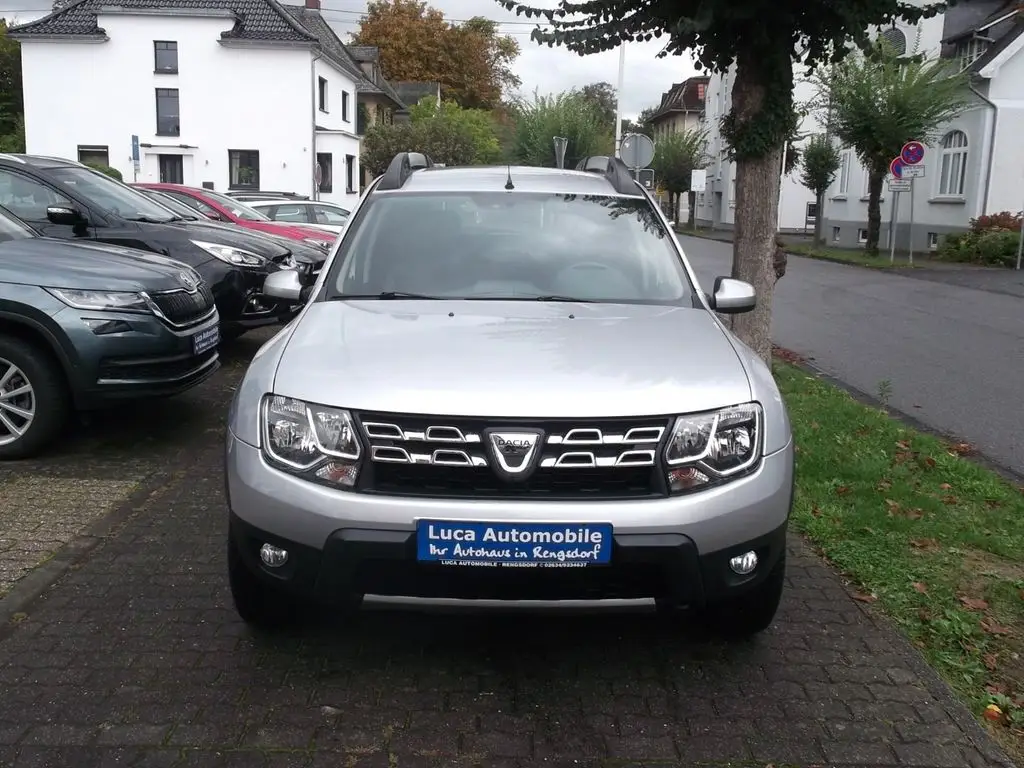 Photo 1 : Dacia Duster 2015 Petrol