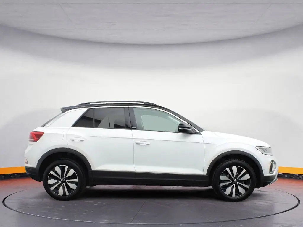 Photo 1 : Volkswagen T-roc 2024 Petrol