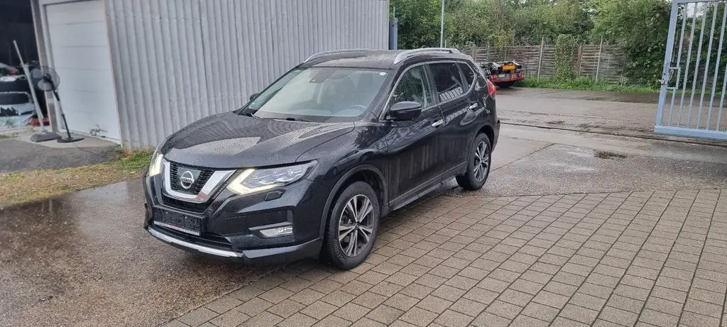 Photo 1 : Nissan X-trail 2018 Essence