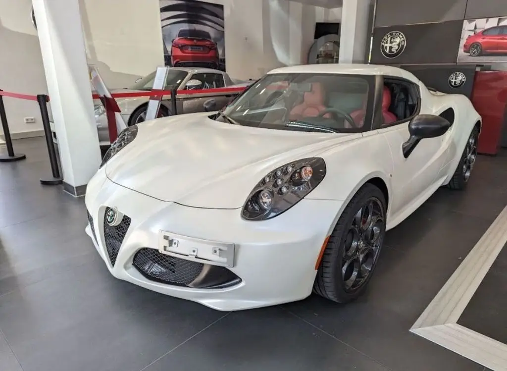 Photo 1 : Alfa Romeo 4c 2015 Petrol