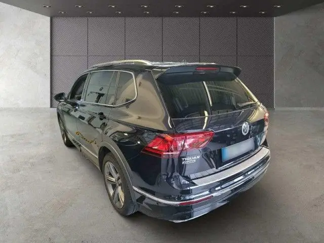 Photo 1 : Volkswagen Tiguan 2021 Petrol