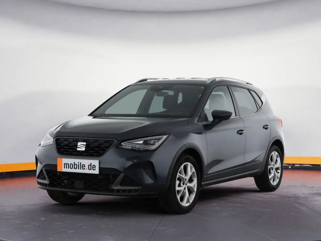 Photo 1 : Seat Arona 2023 Petrol