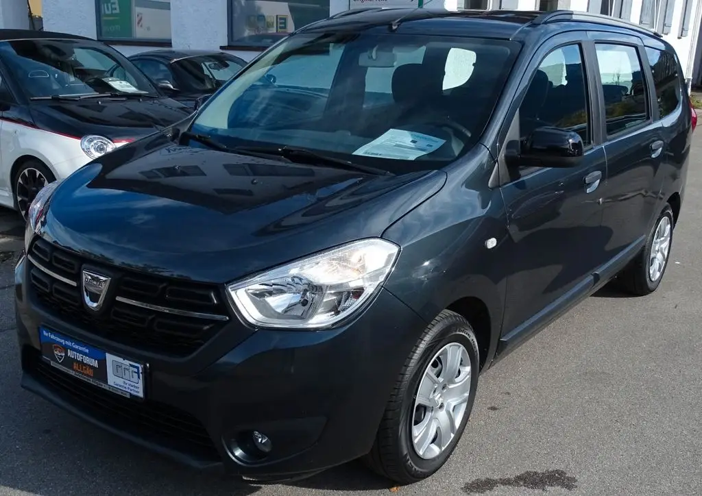 Photo 1 : Dacia Lodgy 2019 Petrol