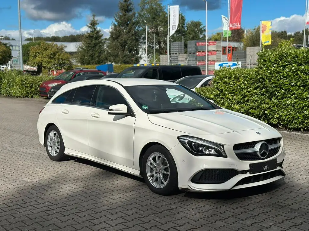 Photo 1 : Mercedes-benz Classe Cla 2016 Essence