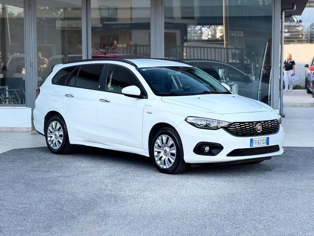 Photo 1 : Fiat Tipo 2019 Diesel