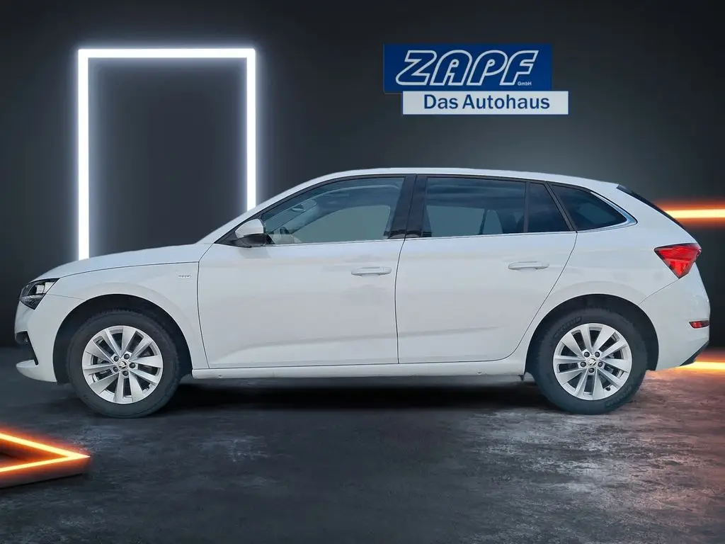 Photo 1 : Skoda Scala 2023 Essence