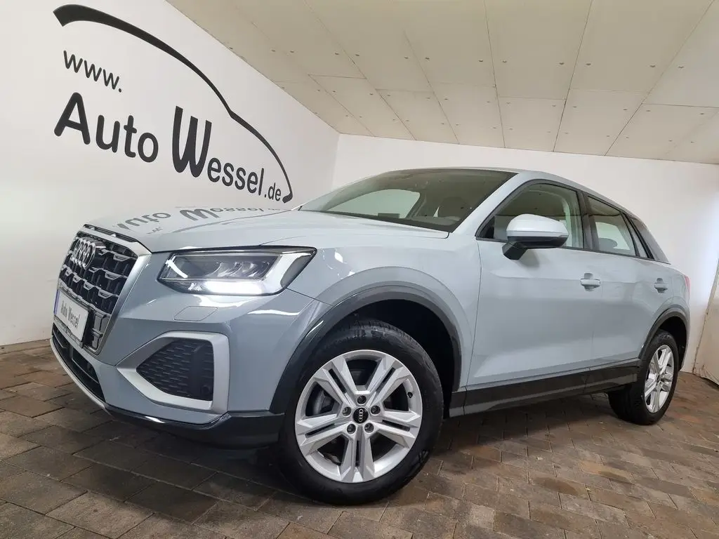 Photo 1 : Audi Q2 2022 Essence