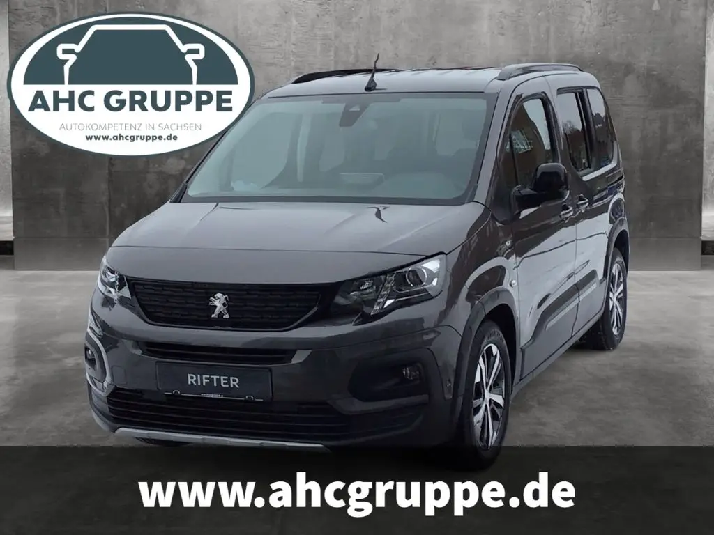 Photo 1 : Peugeot Rifter 2024 Non renseigné