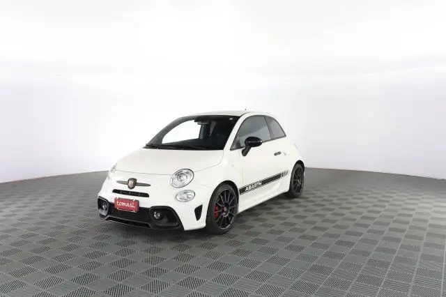 Photo 1 : Abarth 595 2022 Petrol