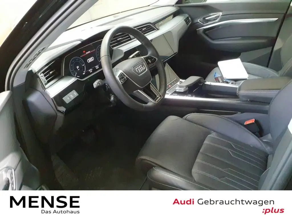 Photo 1 : Audi Q8 2023 Non renseigné