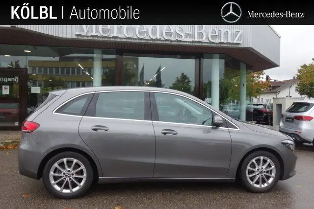 Photo 1 : Mercedes-benz Classe B 2022 Petrol