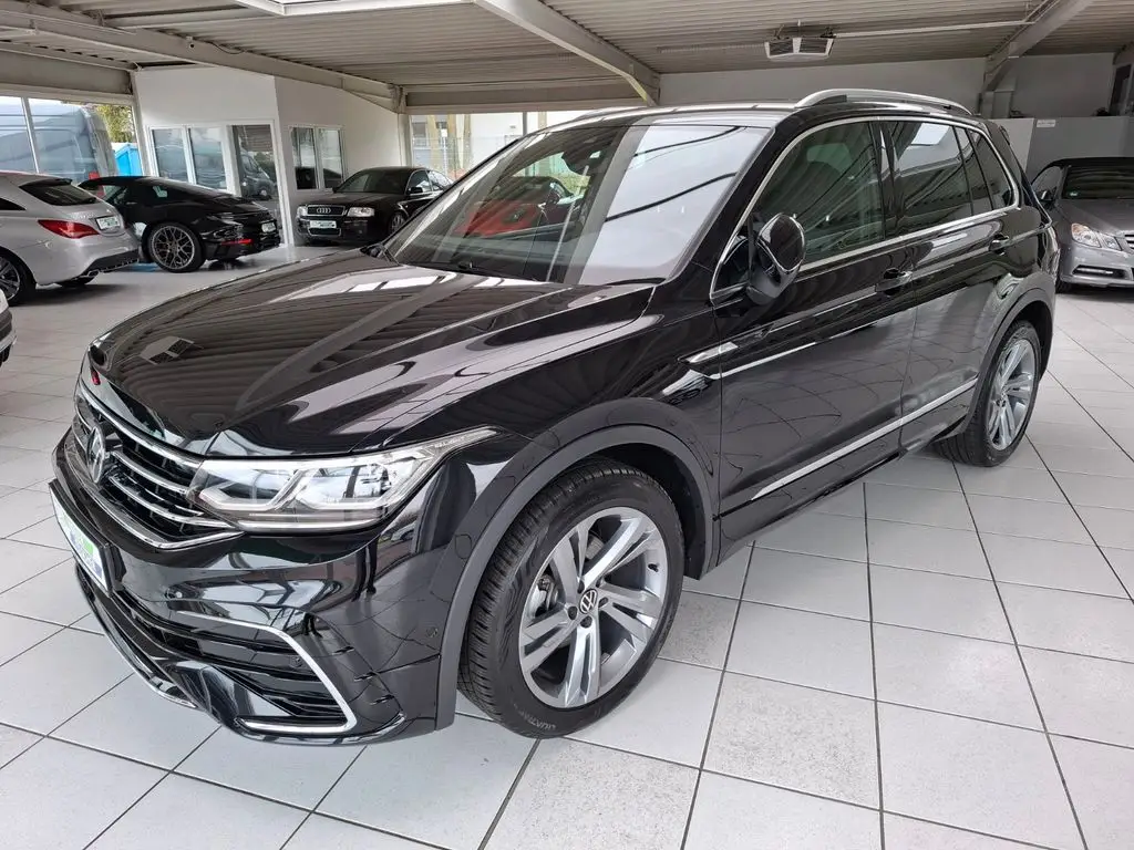 Photo 1 : Volkswagen Tiguan 2024 Petrol