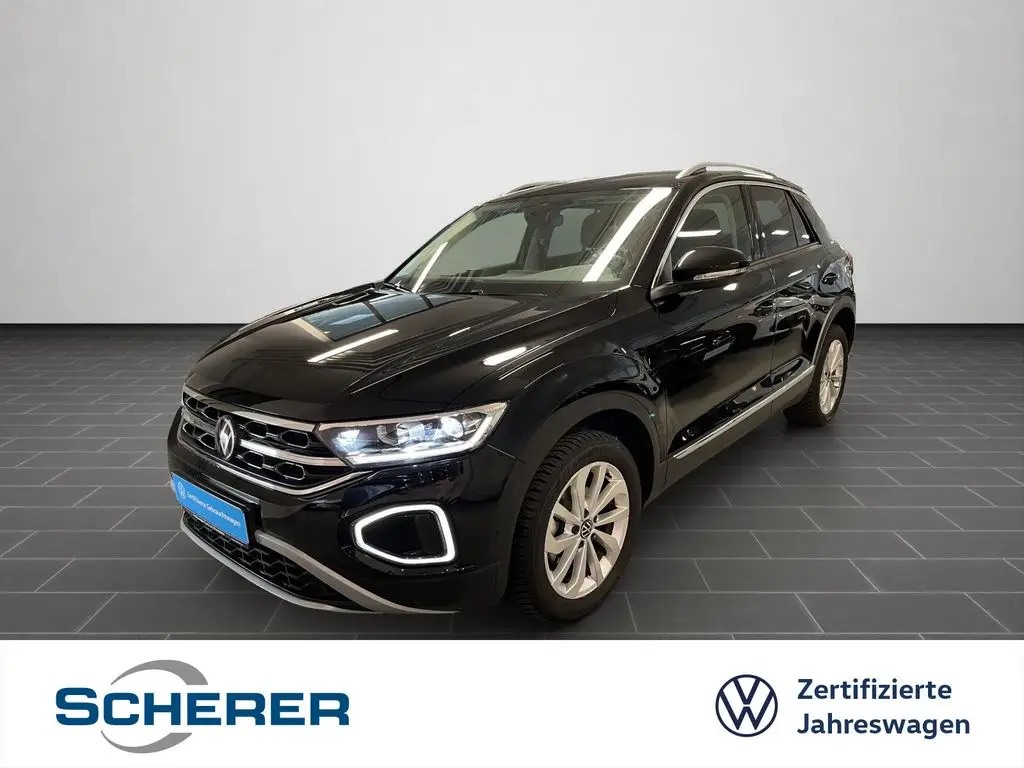 Photo 1 : Volkswagen T-roc 2023 Essence