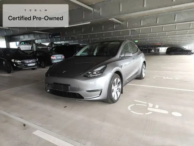 Photo 1 : Tesla Model Y 2024 Non renseigné