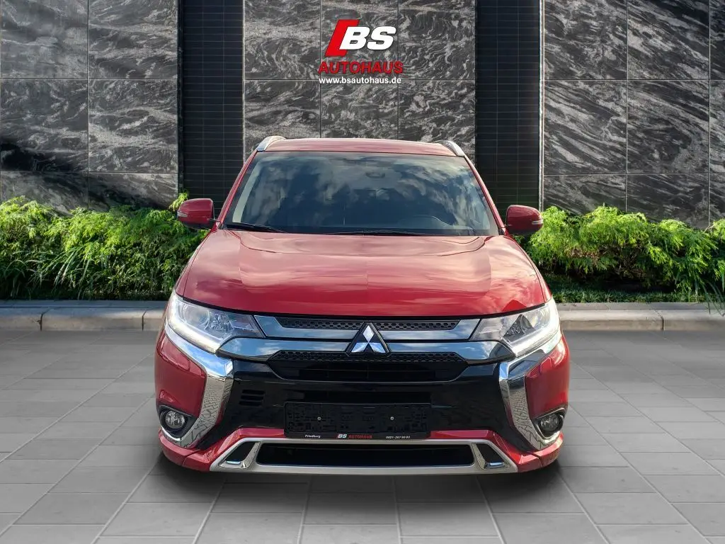 Photo 1 : Mitsubishi Outlander 2021 Hybride