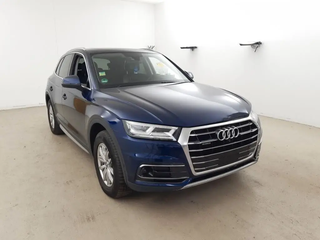 Photo 1 : Audi Q5 2017 Essence