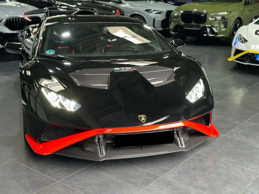 Photo 1 : Lamborghini Huracan 2024 Petrol