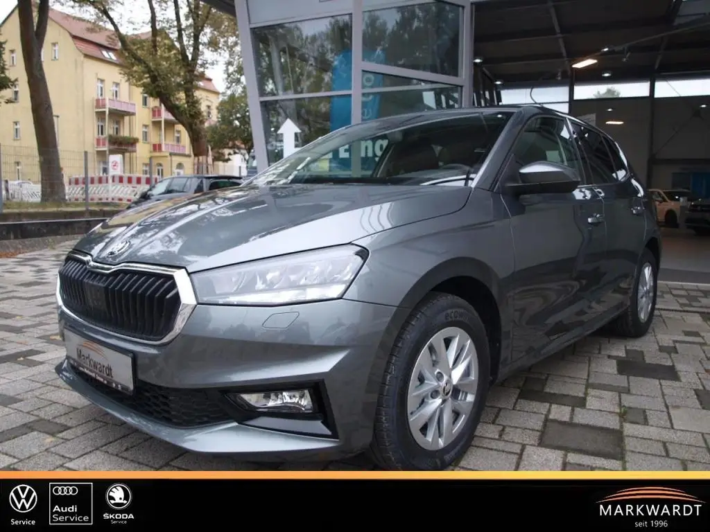 Photo 1 : Skoda Fabia 2024 Petrol