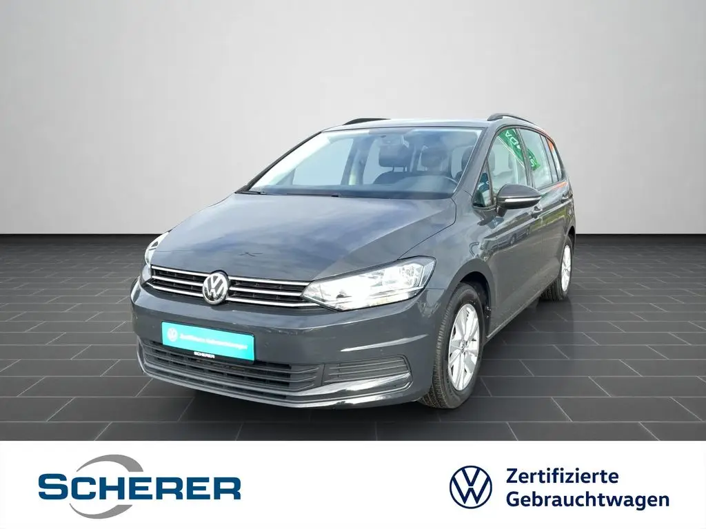 Photo 1 : Volkswagen Touran 2020 Essence