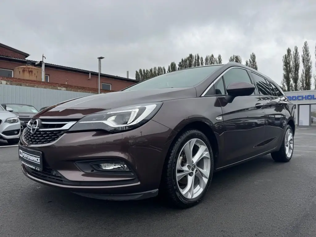 Photo 1 : Opel Astra 2018 Petrol