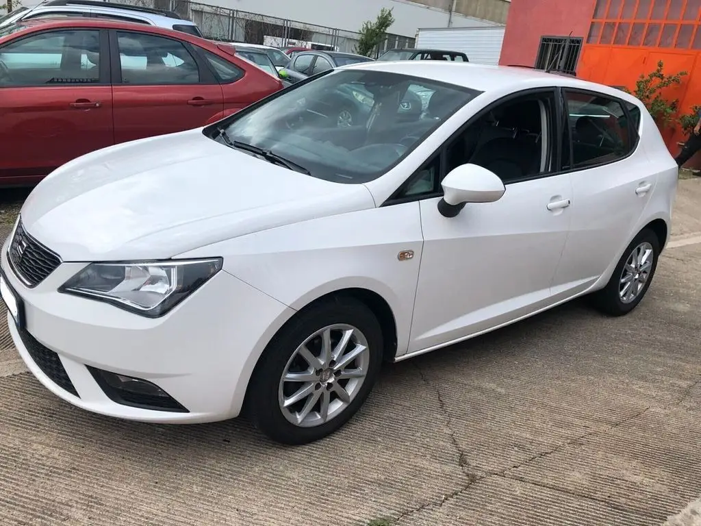 Photo 1 : Seat Ibiza 2015 Petrol