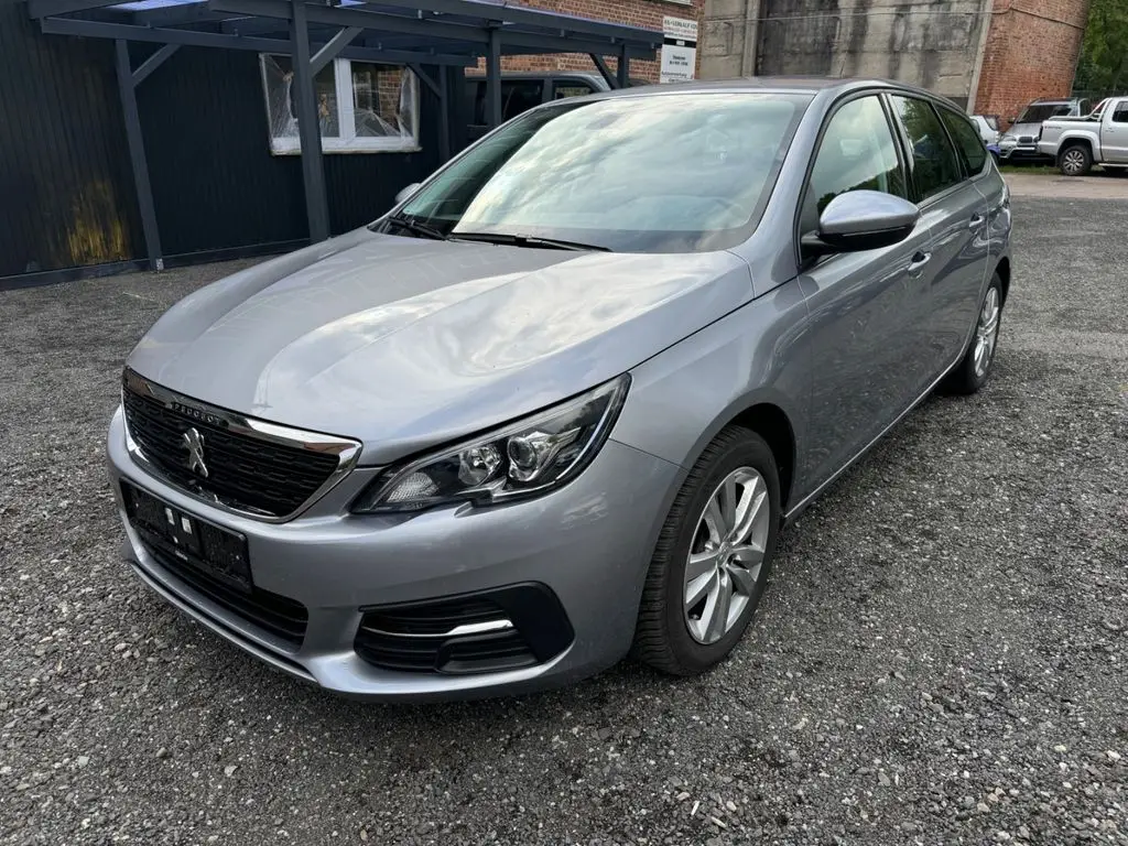 Photo 1 : Peugeot 308 2019 Essence