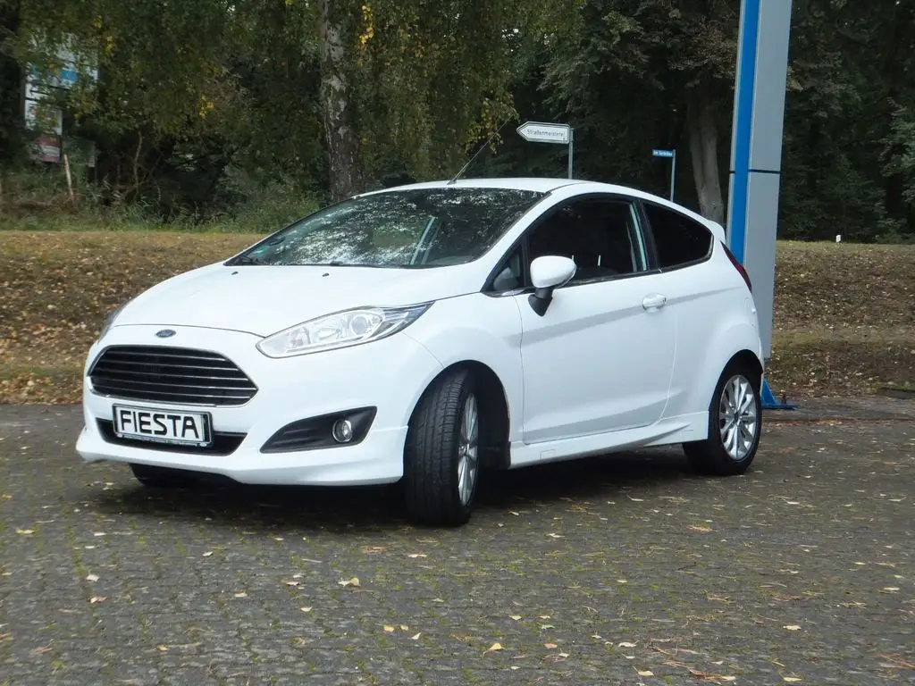 Photo 1 : Ford Fiesta 2015 Petrol