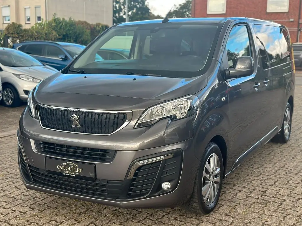 Photo 1 : Peugeot Traveller 2020 Diesel