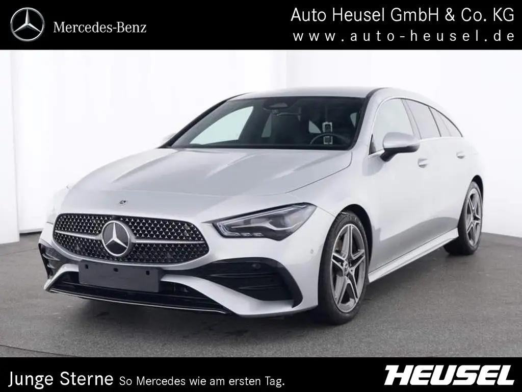 Photo 1 : Mercedes-benz Classe Cla 2023 Petrol