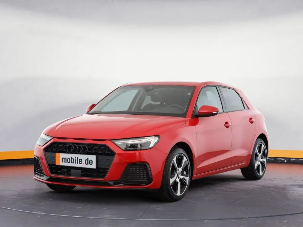 Photo 1 : Audi A1 2023 Essence