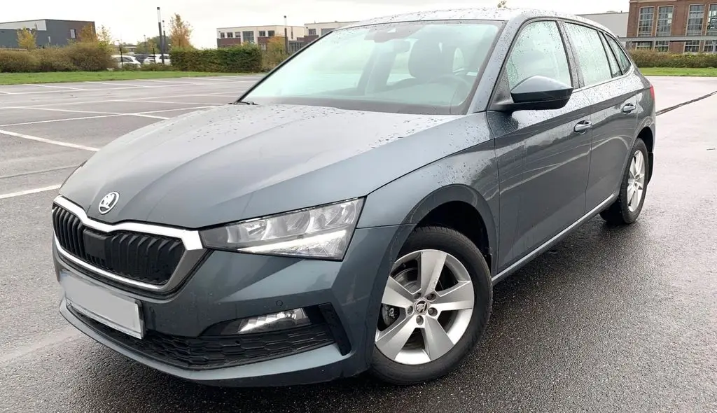 Photo 1 : Skoda Scala 2021 Essence