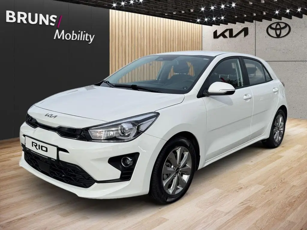 Photo 1 : Kia Rio 2023 Essence