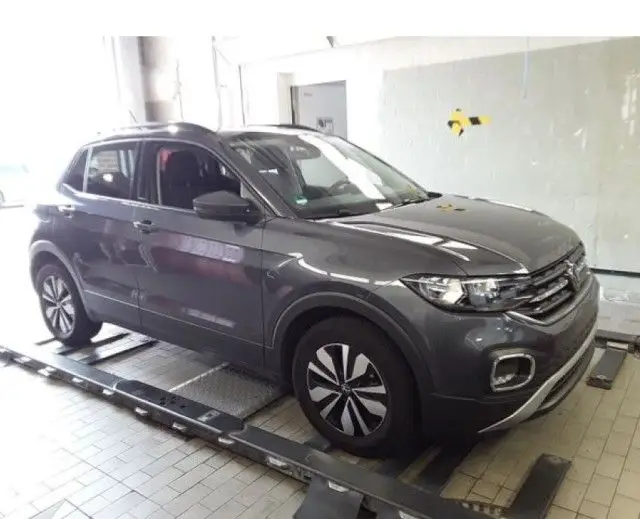 Photo 1 : Volkswagen T-cross 2023 Essence