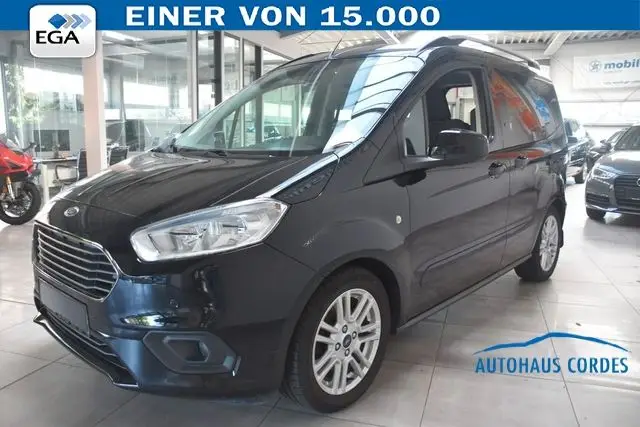 Photo 1 : Ford Tourneo 2018 Essence