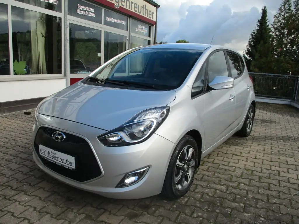 Photo 1 : Hyundai Ix20 2017 Petrol