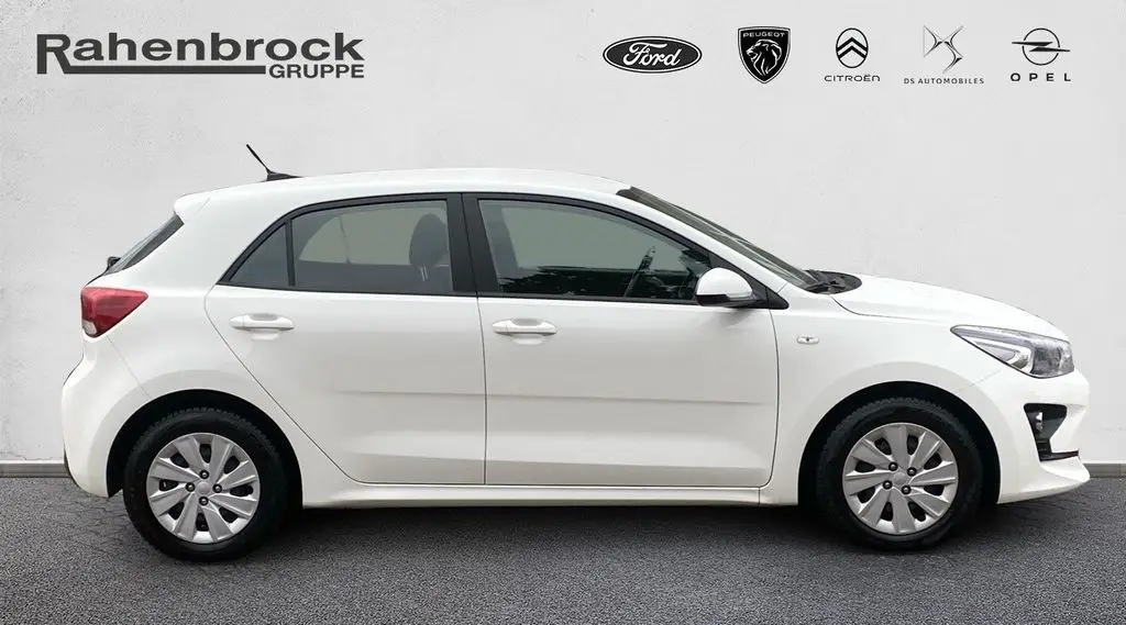 Photo 1 : Kia Rio 2023 Petrol