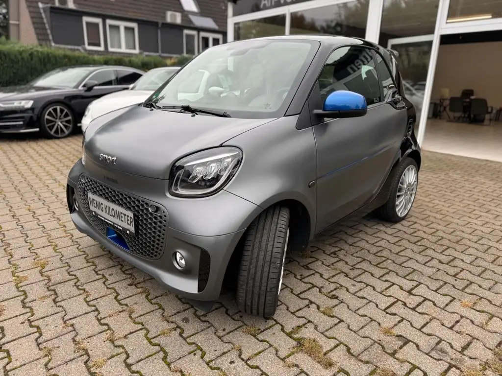 Photo 1 : Smart Fortwo 2021 Non renseigné