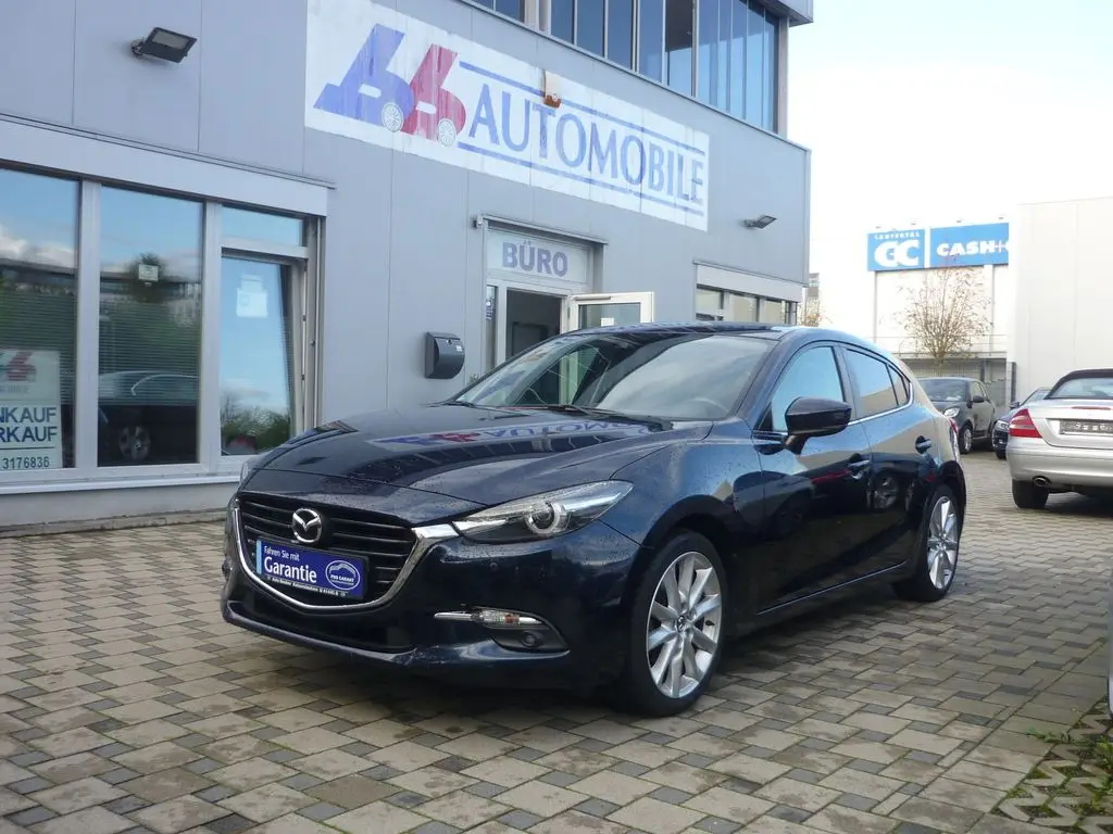 Photo 1 : Mazda 3 2017 Petrol