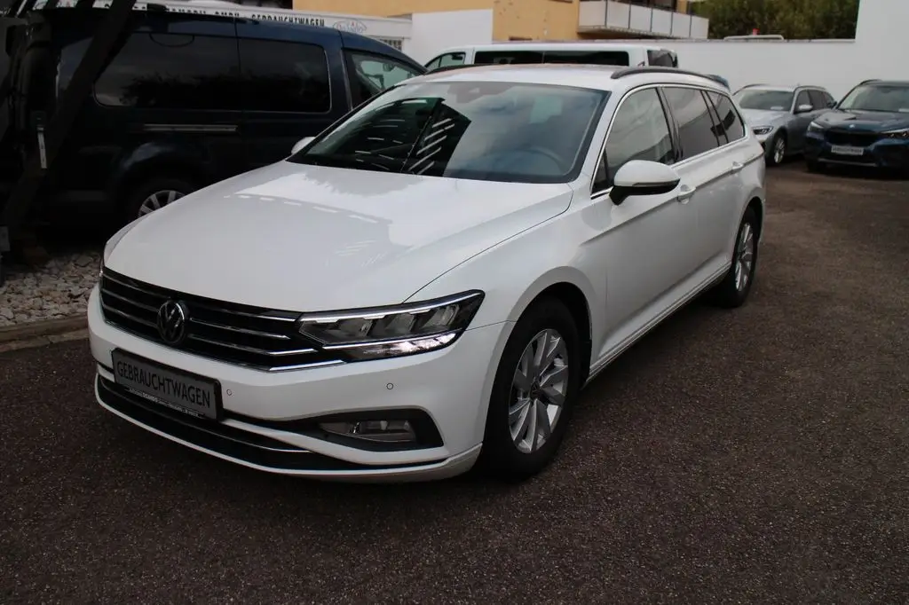 Photo 1 : Volkswagen Passat 2022 Diesel