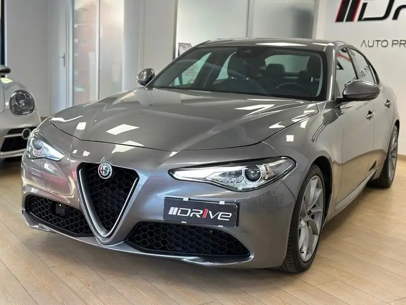 Photo 1 : Alfa Romeo Giulia 2017 Diesel