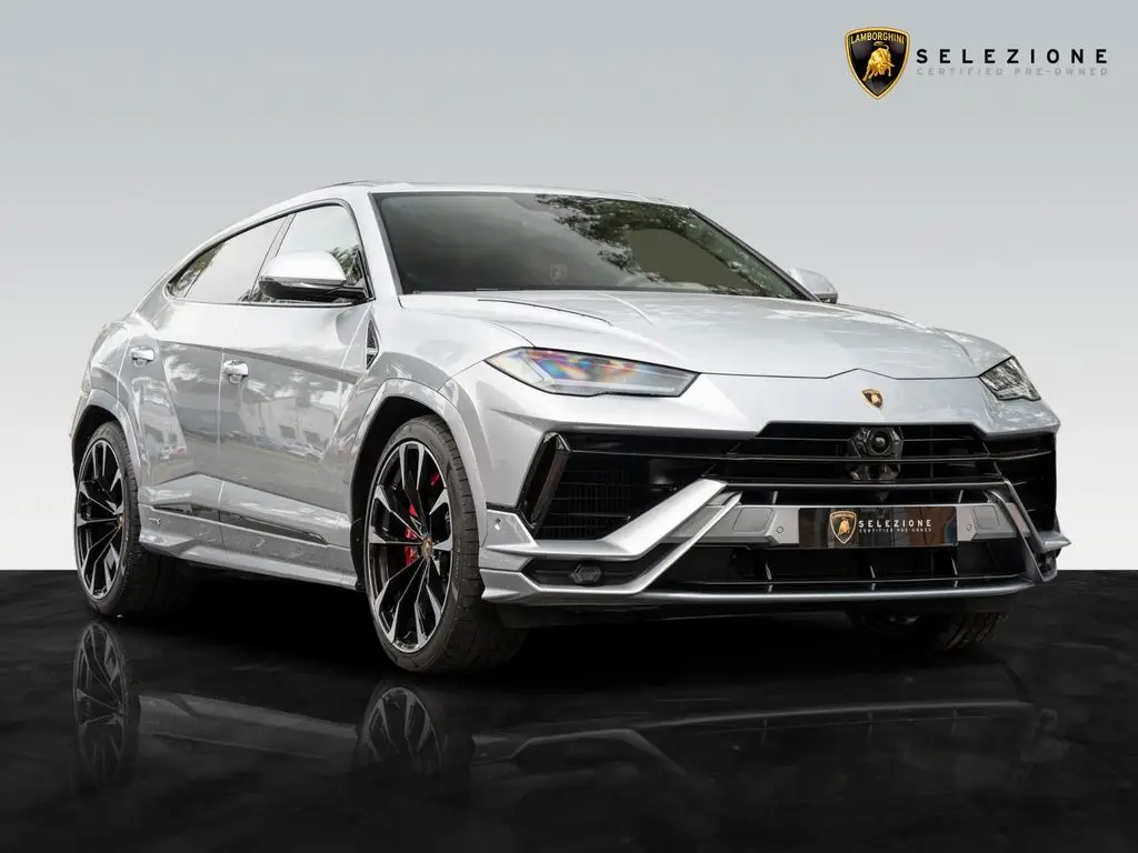 Photo 1 : Lamborghini Urus 2023 Petrol