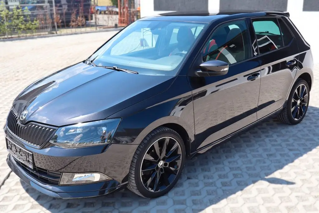 Photo 1 : Skoda Fabia 2016 Petrol