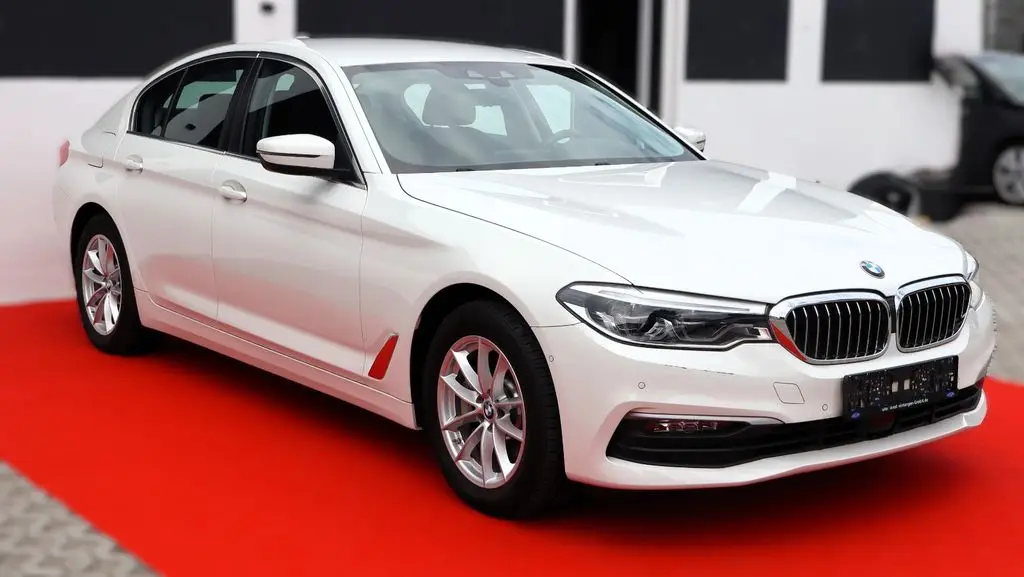 Photo 1 : Bmw Serie 5 2019 Hybrid