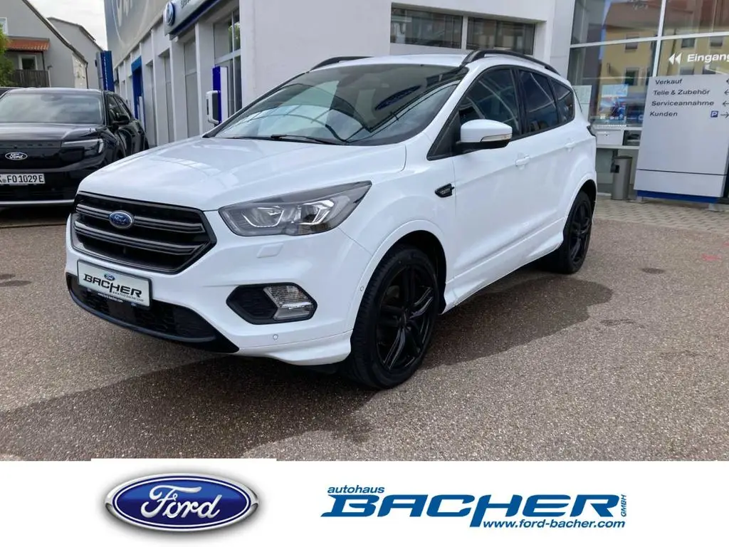 Photo 1 : Ford Kuga 2017 Petrol